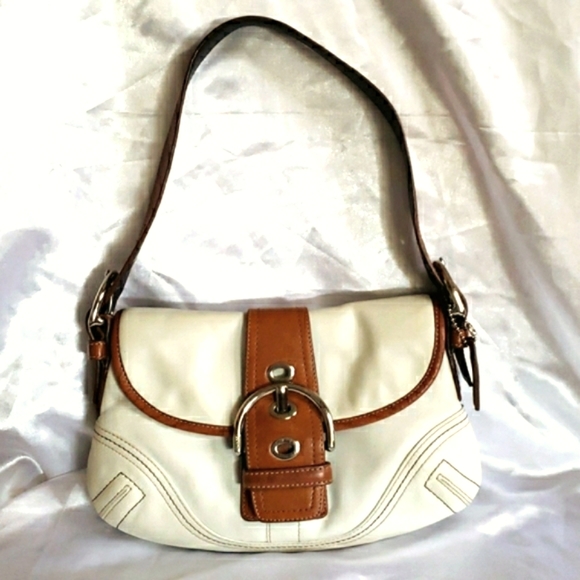 Coach Handbags - Vintage Coach Hampton Soho Shoulder Handbag!